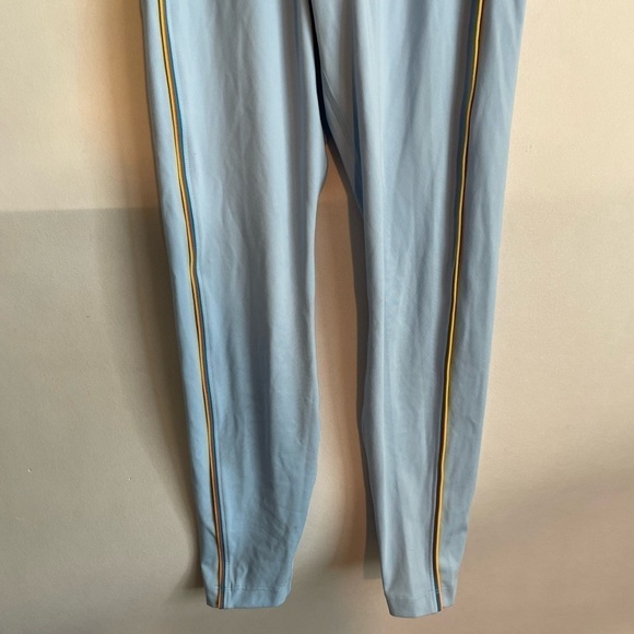 Nike Womens Yoga Core Vinyasa 7/8 Pants Leggings Blue Rainbow Stripe Small - Picture 4 of 9